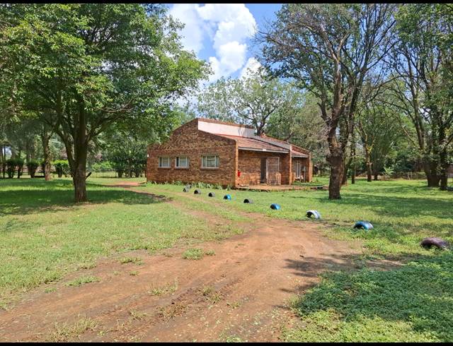 4 BEDROOM HOUSE FOR SALE IN UNITAS PARK